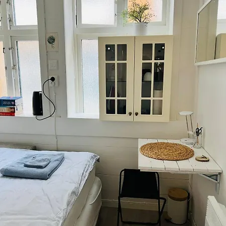 Cosy Bedroom By The Centre Séjour chez l'habitant *